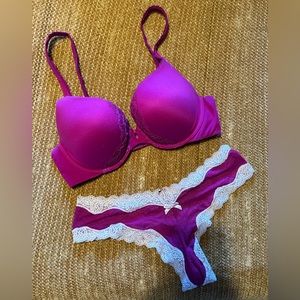 Victoria’s Secret Bra and Panty Set💕